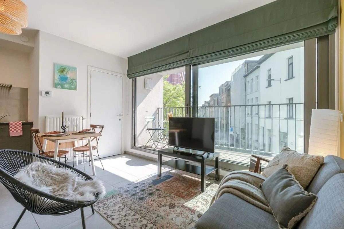 Comfortable Studio With Terrace In Antwerp Apartment